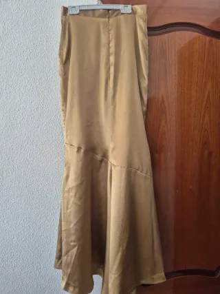 Conjunto fiesta Franc Sarabia oro talla 38 .