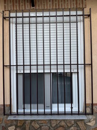 Reja de seguridad para ventana