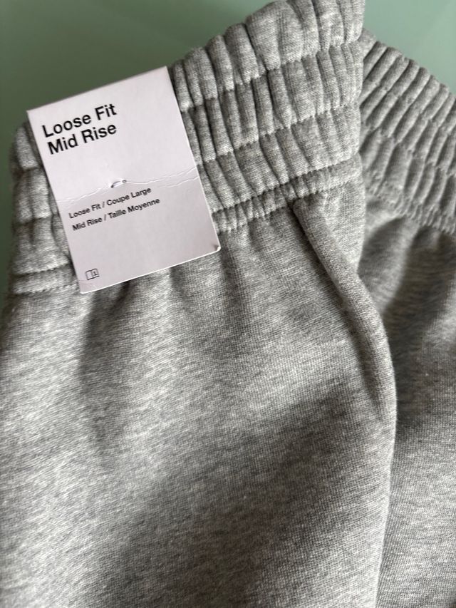 Pantalón chándal Nike gris  original sin estrenar