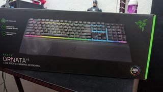 Teclado Razer Ornata V3 Gaming RGB