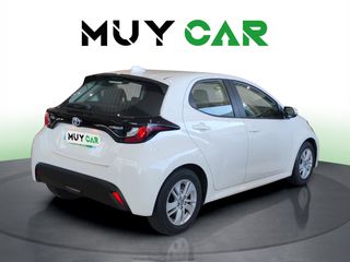 Toyota Yaris 120H Active Tech 85 kW (116 CV)