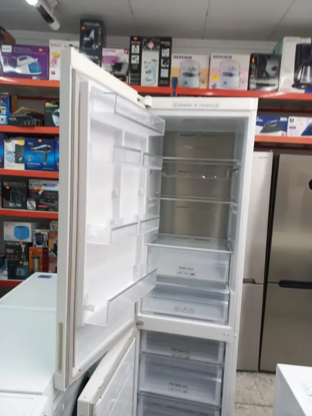 ♡NEVERA MARCA SAMSUNG 2,CM GARANTÍA + TRANSPORTEA♡