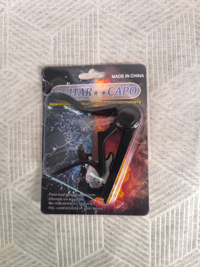 Cejilla/Capo metálico tipo pinza - Negro (nueva)