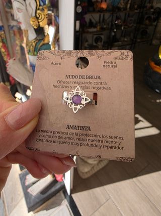 Anillo Nudo de Bruja con Amatista