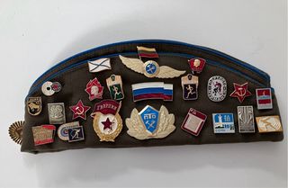 Gorra Piloto Rusa con Insignias