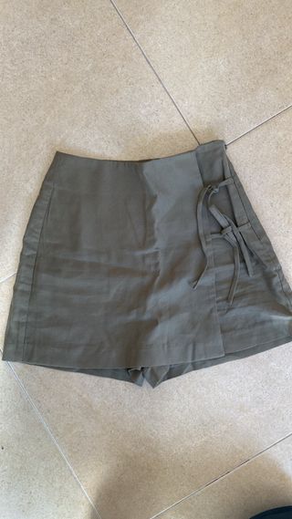 Falda pantalón verde oliva