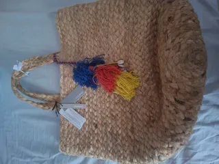 Bolso de rafia con flecos multicolor