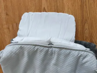 Saco para carrito de bebé gris, marca corte ingles