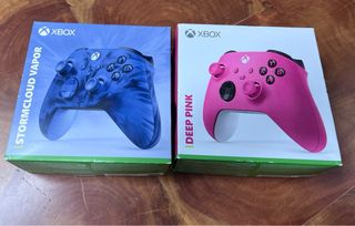 Mandos Xbox Stormcloud Vapor y Deep Pink