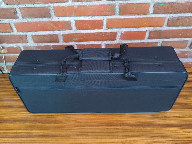 Saxofón alto con estuche rígido - Dorado (nuevo)