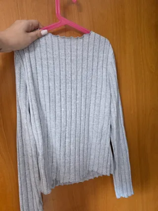 Camiseta suave gris manga larga