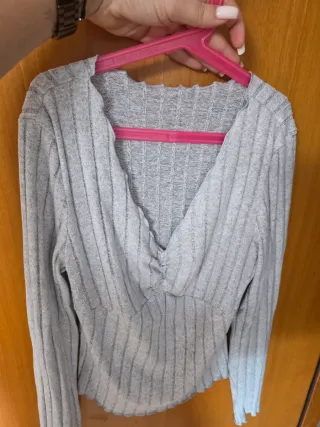 Camiseta suave gris manga larga