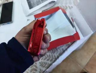 Cámara Digital Avery Best 21 MP Roja