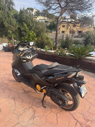 Yamaha TMAX 530 Iron Max 2016