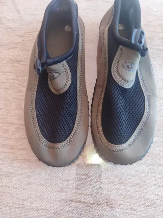 Escarpines agua hombre nuevos