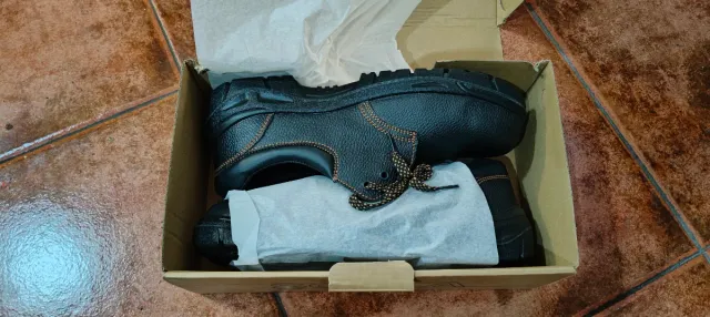 Botas de seguridad Scala Talla 45 Nuevas