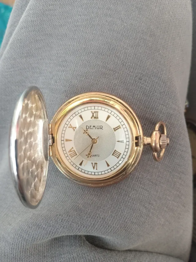Reloj de bolsillo antiguo