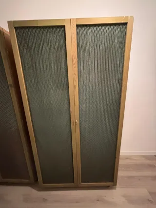 Armarios esquineros madera verde y morado