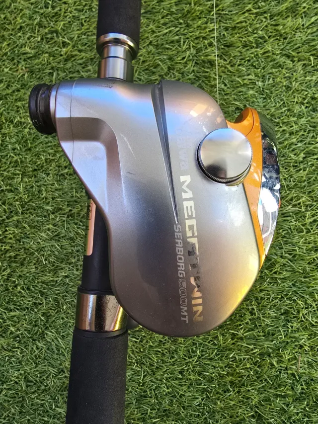 Daiwa Megatwin Seaborg 500MT Carrete Eléctrico