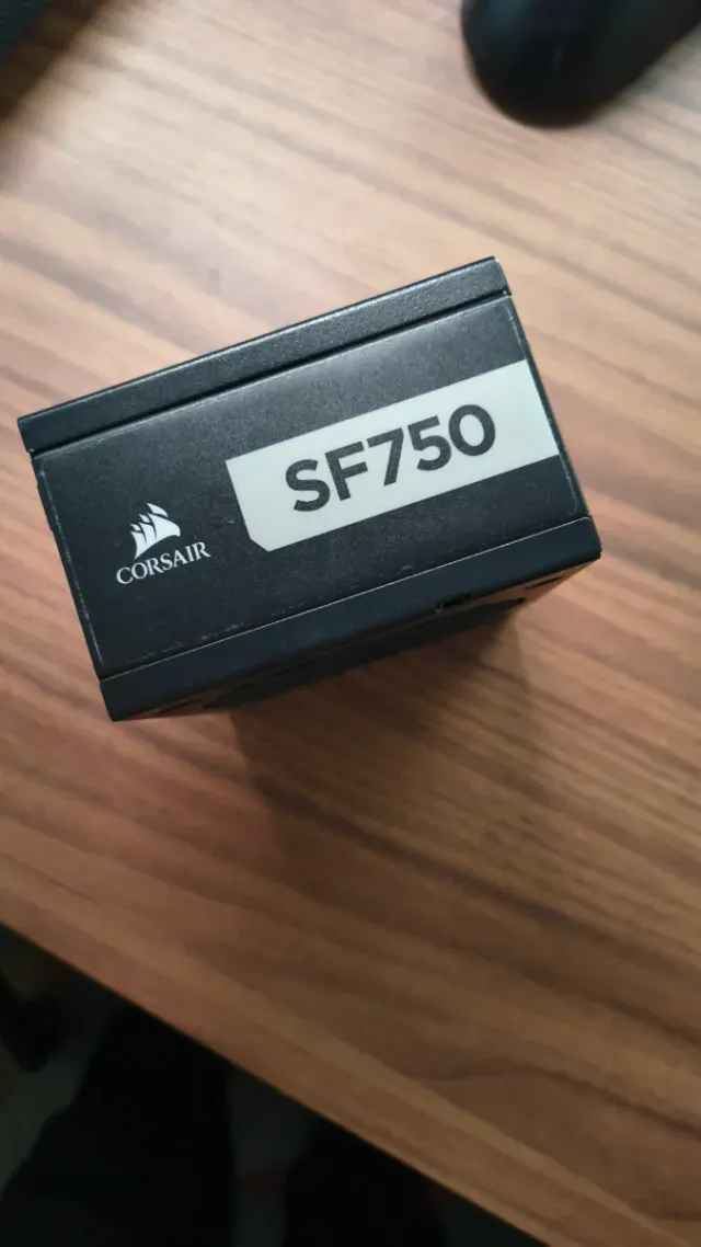 Corsair SF750 SFX 80+ Platinum