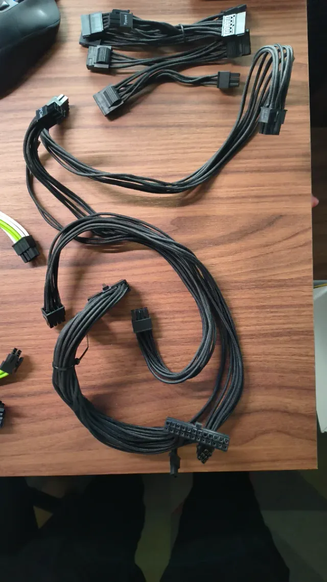 Corsair SF750 SFX 80+ Platinum