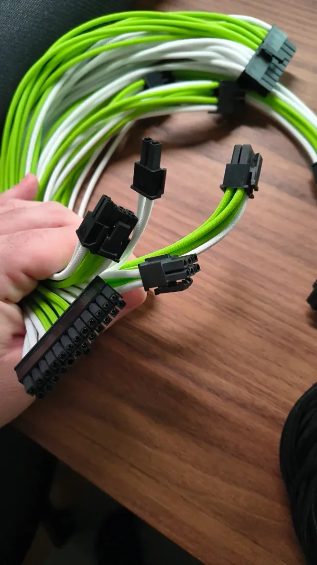 Corsair SF750 SFX 80+ Platinum