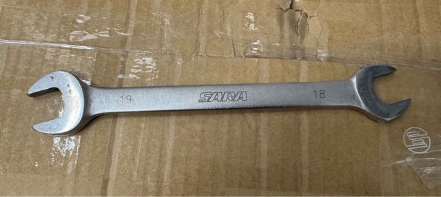 Llave Fija 18-19 Crom Vanadium Sara