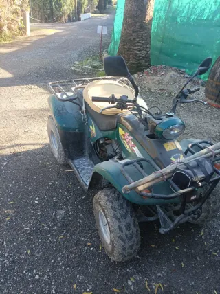 Quad Kymco 150cc Verde