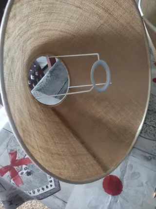 2 Tulipas para lámpara de tela de yute.6€ ambas.