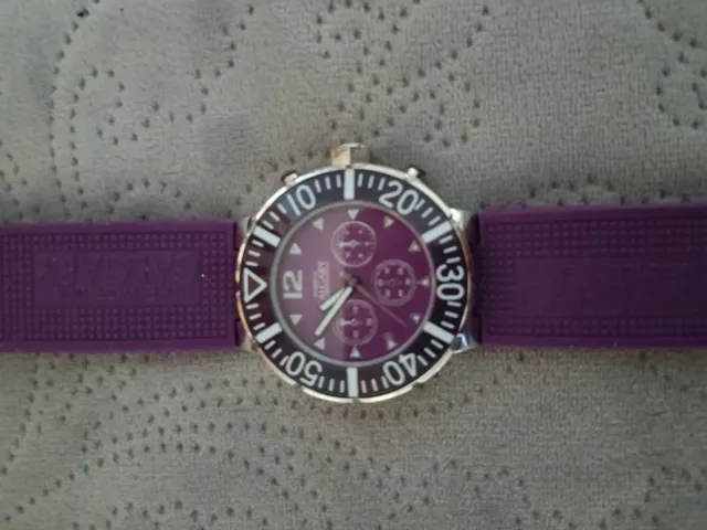 Reloj Calgary Morado y Plateado