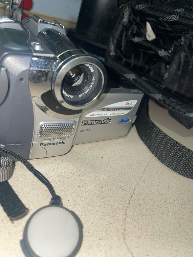 Videocamera digitale Panasonic argento, nuova con poco uso