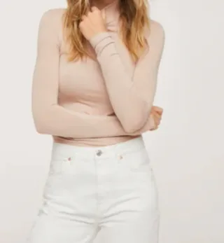 Camiseta cuello vuelto beige