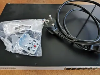 Switch HPE OfficeConnect 1920S 24 Puertos