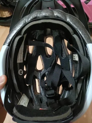 Casco de bici Ges rosa y blanco