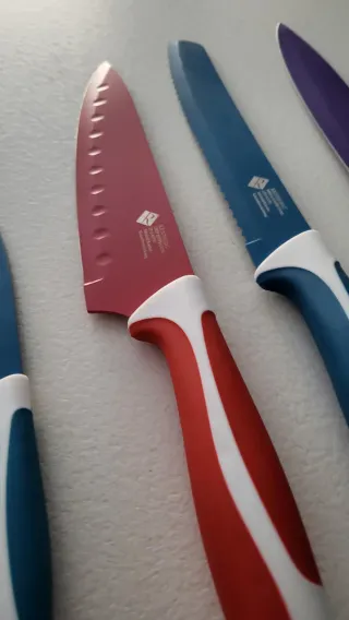Set coltelli colorati