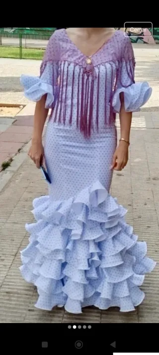 Traje de flamenca rosa y blanco