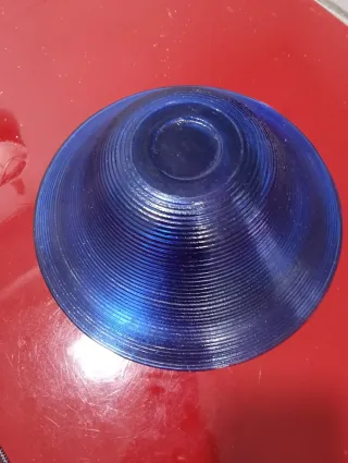 Ensaladera de cristal azul