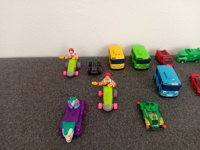 Set di auto giocattolo