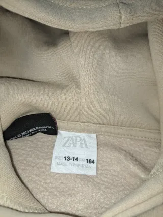 Sudadera NBA niño beige marca Zara Talla 13-14