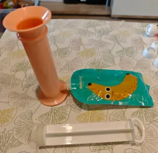 Lote: Llenador, soporte y bolsas comida bebés