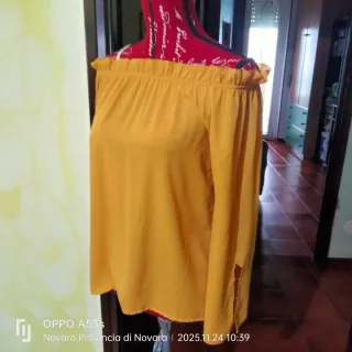 Maglia Gialla Donna Spalle Scoperte