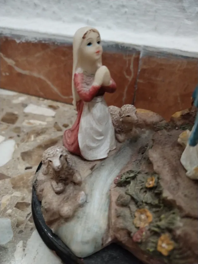 Antica Vergine di Lourdes