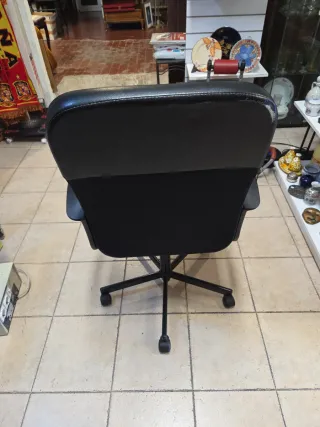 Silla de escritorio negra