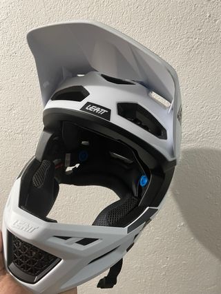 Casco MTB integral Leatt Gravity 4.0  Muy Ligero