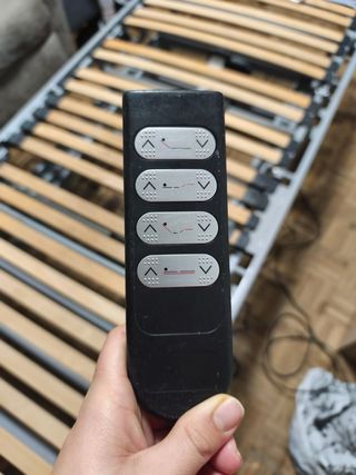 Cama articulada para personas mayores