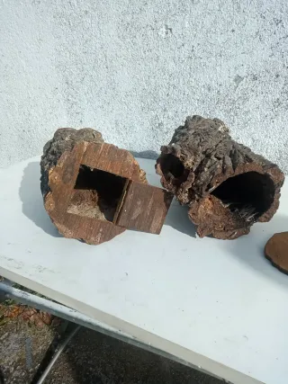 Cajas nido de corcho natural.