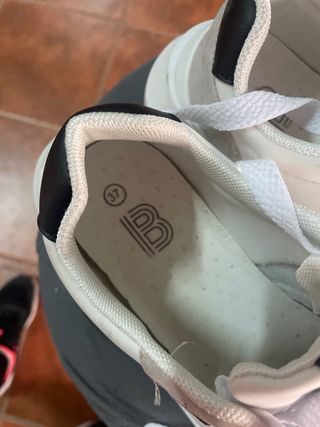 Zapatillas Mujer Beige y Blanco