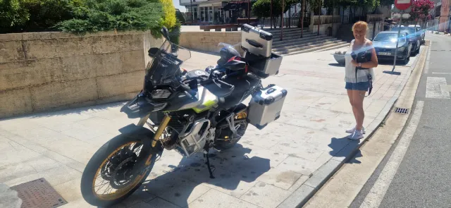 Moto Trail voge 900 dsx