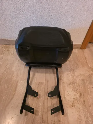 Baúl Shad + Soporte Honda CBR 2022