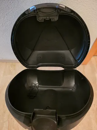 Baúl Shad + Soporte Honda CBR 2022